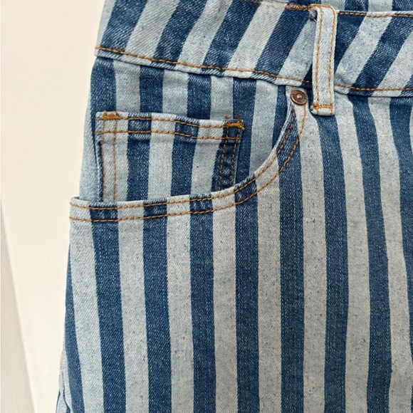 VENUS Americana Starry Denim Shorts - Picture 4 of 9